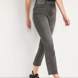 Old Navy Flare Ankle Jeans Size 2 black‎ Wash cropped distressed